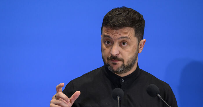 Zelenskyy Reverses Controversial Law On Anti-Corruption Agencies After Public Outcry