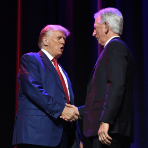 GOP Senator Claims Trump’s Cankles Are From Fighting Off “Radical” Left-Wingers