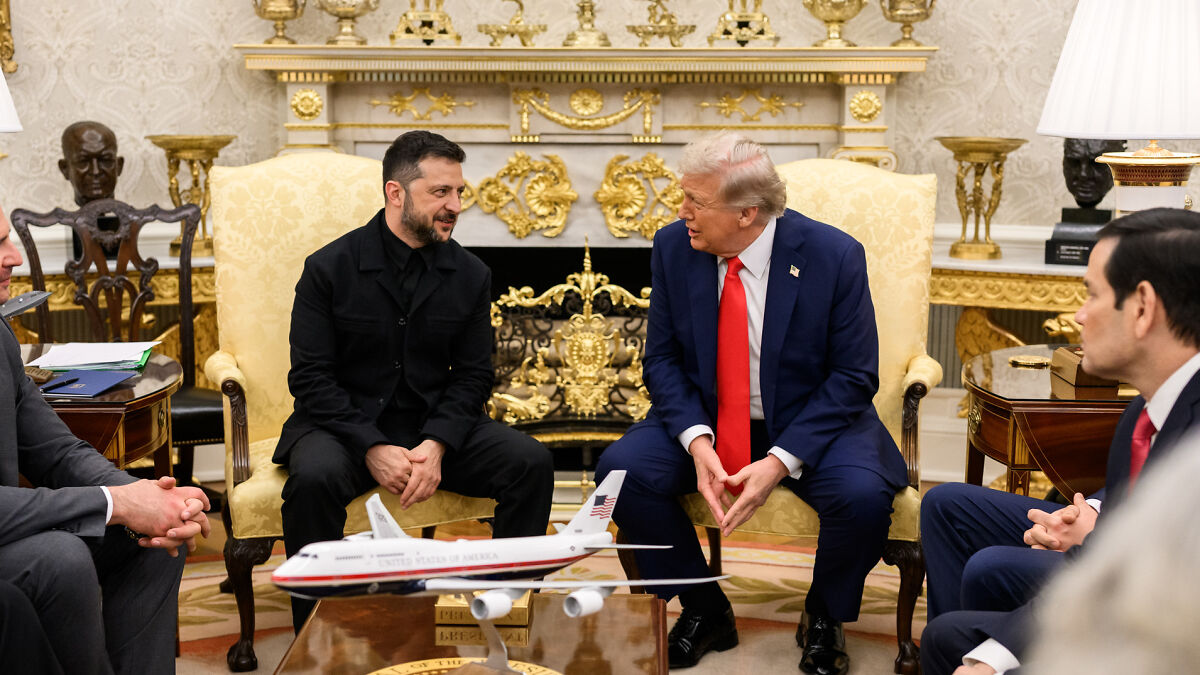 Donald Trump and Volodymyr Zelenskyy engaged in a conversation showing notable body language signs during their meeting.