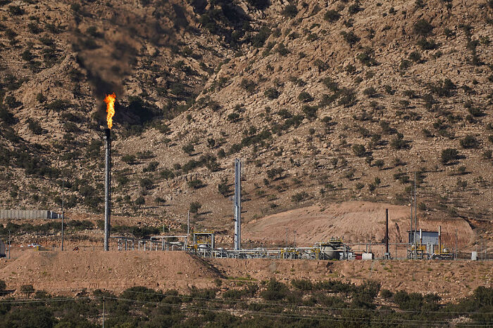 The Oil That Won’t Quit: Inside Russia’s Shadow Energy Economy The Oil That Won’t Quit: Inside Russia’s Shadow Energy Economy