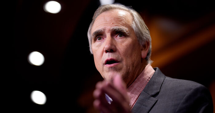 Senator’s Floor Speech Warning Of Trump’s “Authoritarian Takeover” Lasts Nearly 23 Hours