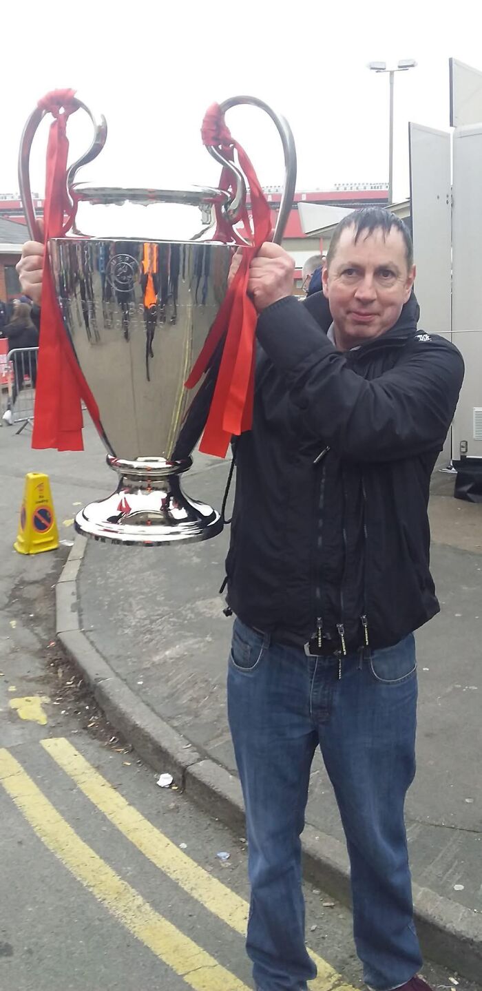 “True Hero” Train Passenger Tells Story Of How He Confronted Knife-Wielding Attacker