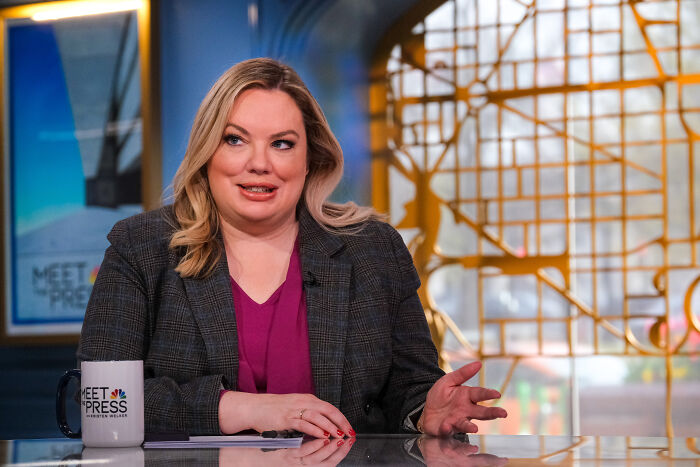 Female reporter speaking on Meet the Press with WH stands by Trump over calling female reporter ugly transparency topic.