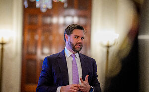 “He Hates Him So Much”: Social Media Shocked At Trump’s Latest Comments On JD Vance