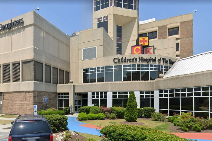 Children’s hospital exterior with clear skies, related to parents jailed after 9-day-old baby stroller fall incident. Children’s hospital exterior with clear skies, related to parents jailed after 9-day-old baby stroller fall incident.
