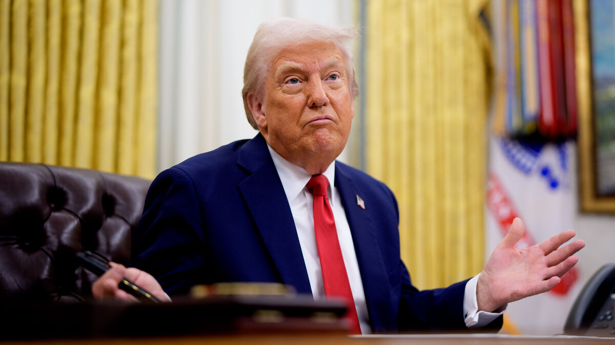 Donald Trump in the Oval Office urging GOP support for the release of Epstein files during a formal meeting.