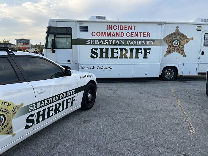Sebastian County sheriff vehicles at a mansion tragedy scene involving mom and twin 6-year-olds amid divorce dispute. Sebastian County sheriff vehicles at a mansion tragedy scene involving mom and twin 6-year-olds amid divorce dispute.