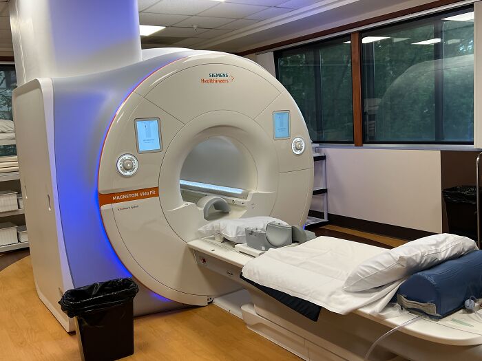 MRI machine in a medical room, related to White House revealing reason behind Trump’s MRI scan details.