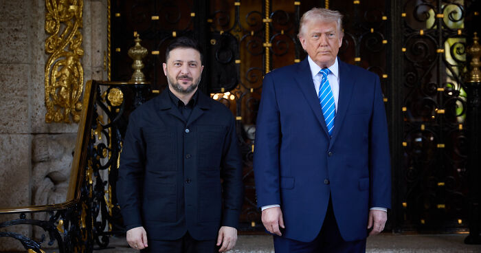 Discoloration On Trump’s Left Hand Complicates White House Handshake Explanation