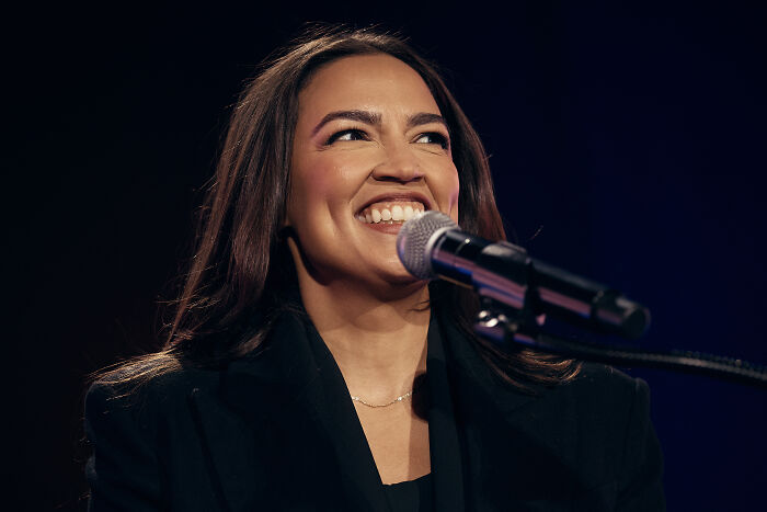 AOC&rsquo;s Tweet About Nicol&aacute;s Maduro&rsquo;s Capture Has Gone Super Viral