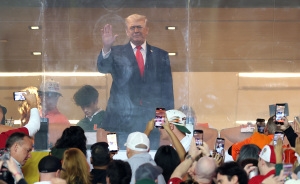 Crowd Reacts With Boos As Trump Appears During National Anthem At CFP Final